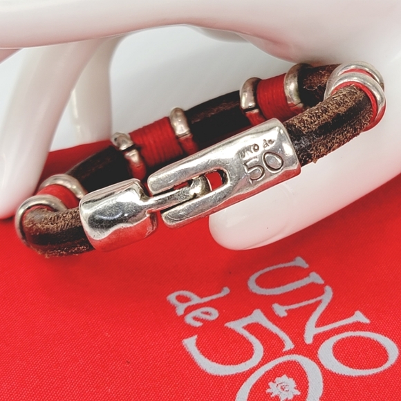 Uno De 50 "Arcoiris" Red Spool Bracelet - Picture 2 of 10